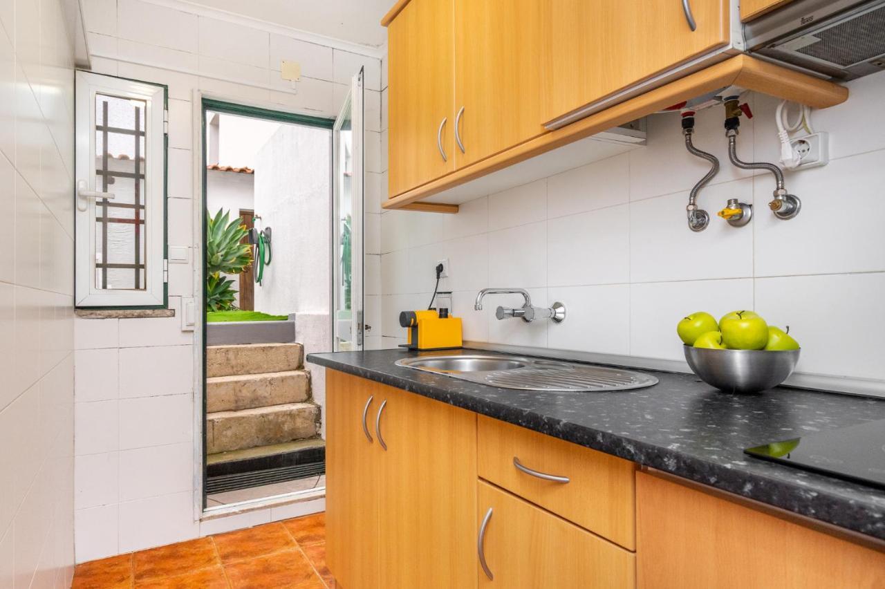 Lisboa, Lisbon, Charming Patio House, , Wifi, Air Conditioning, Near Metro, By Ig Lejlighed Lisboa